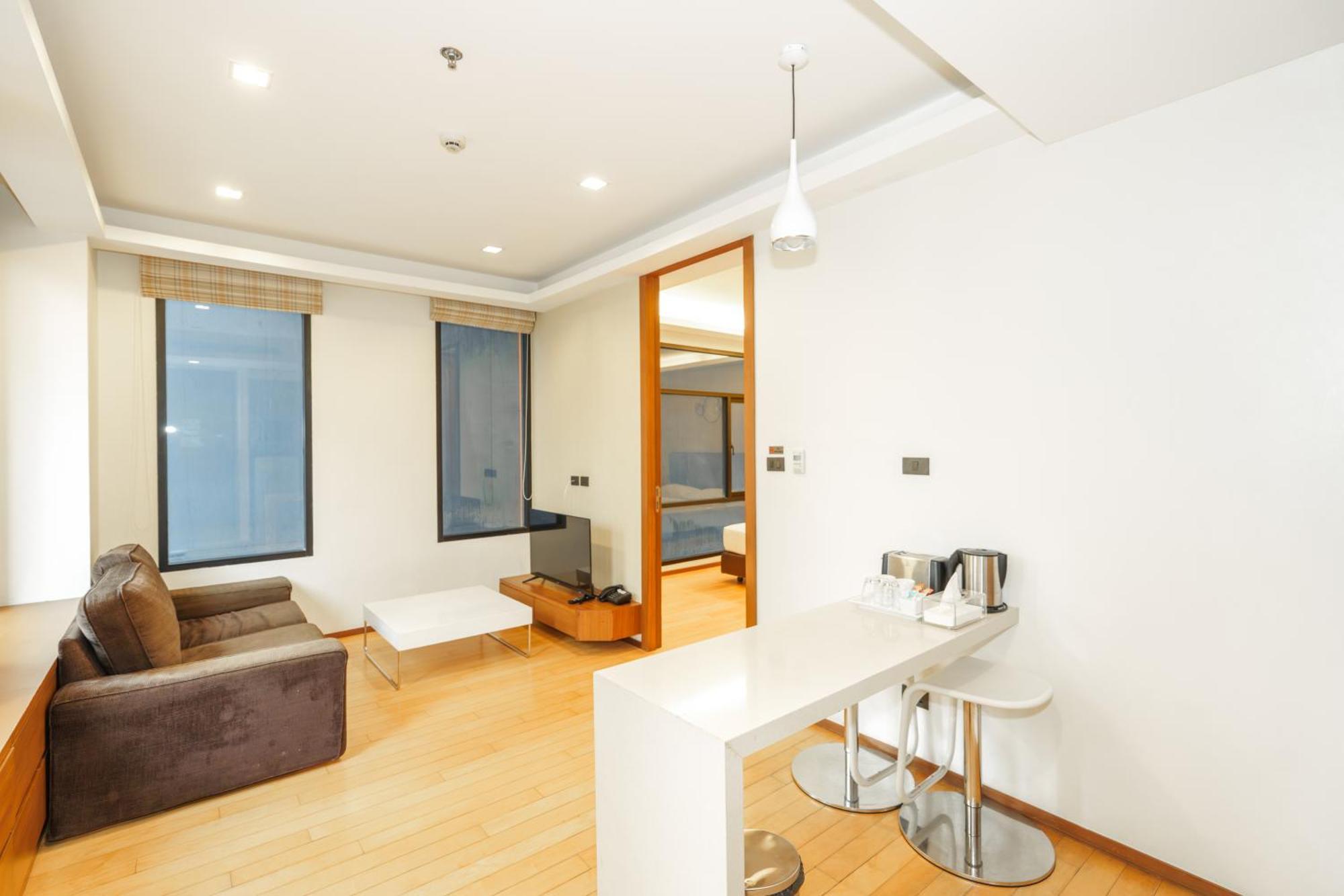 Marvin Sathorn 3*